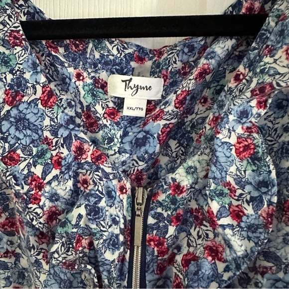 Size XXL Thyme Maternity Floral Flutter Sleeve Midi Dress - Picture 3 of 3